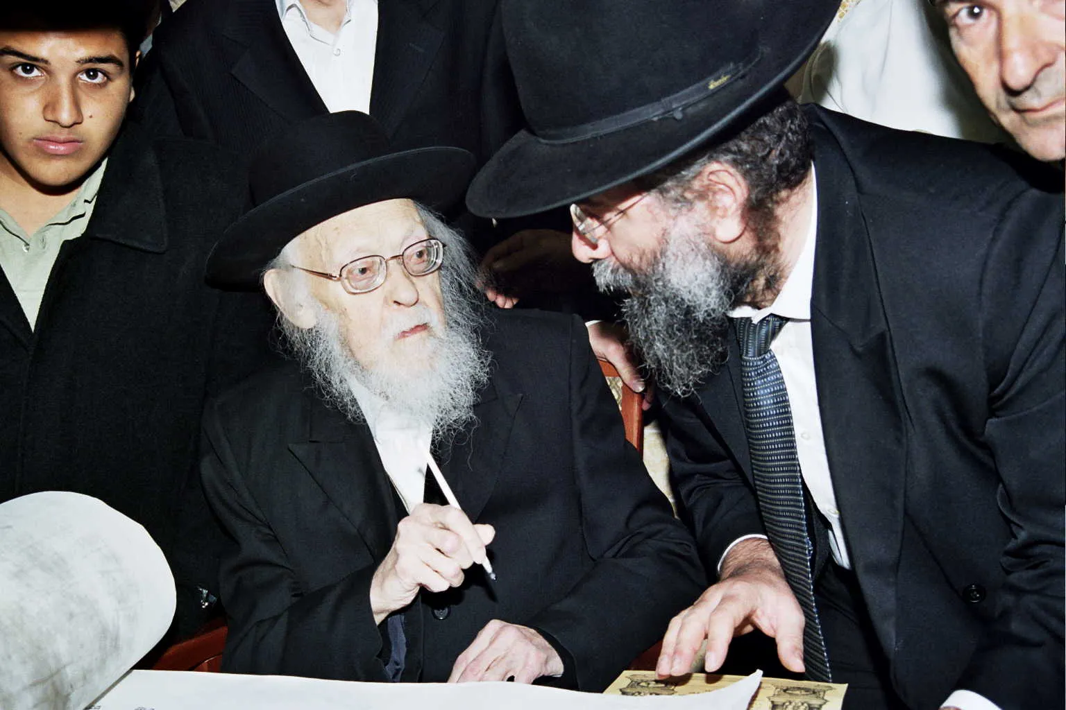 רגעים מהמוסדות 1
