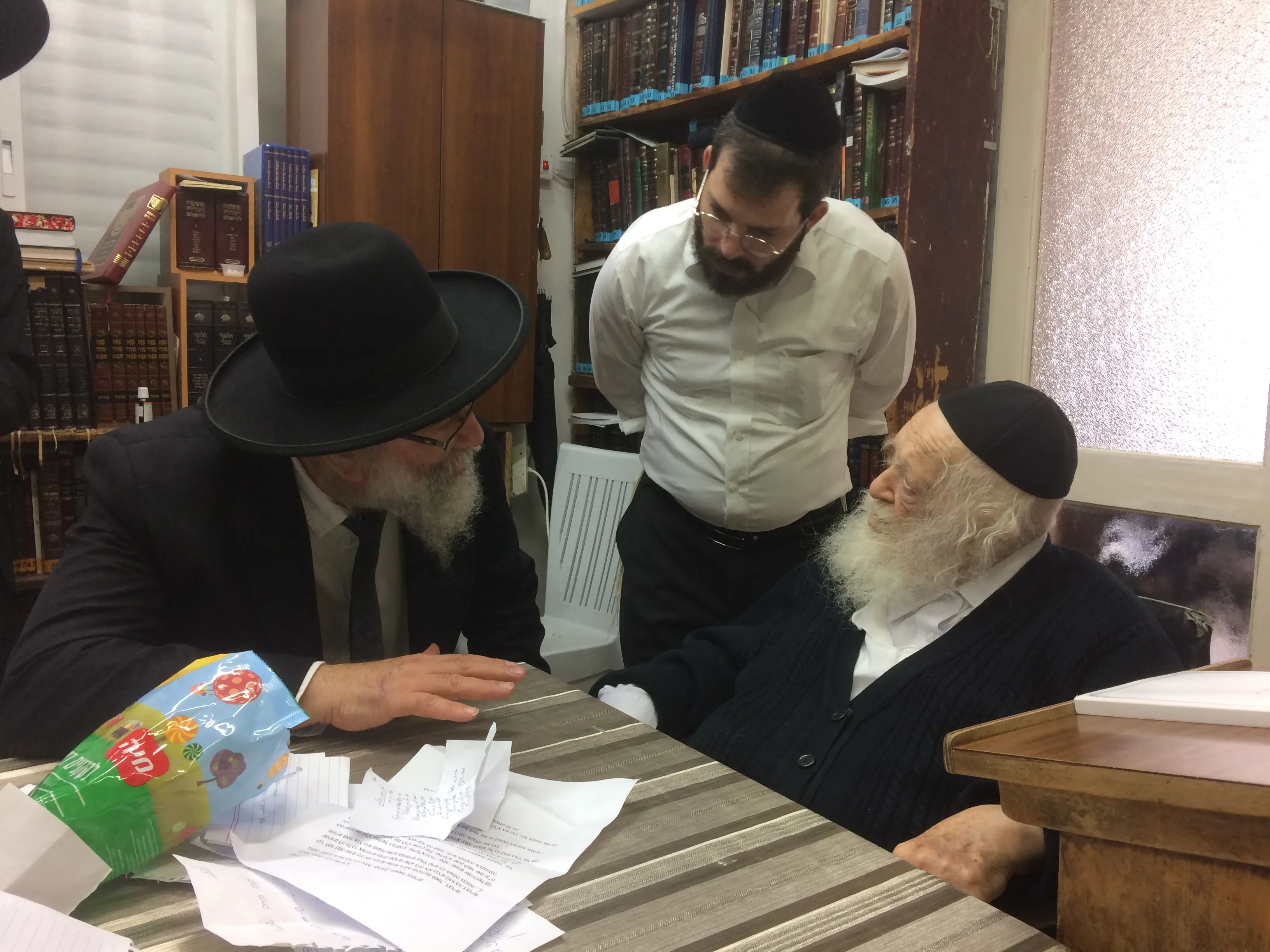 רגעים מהמוסדות 9
