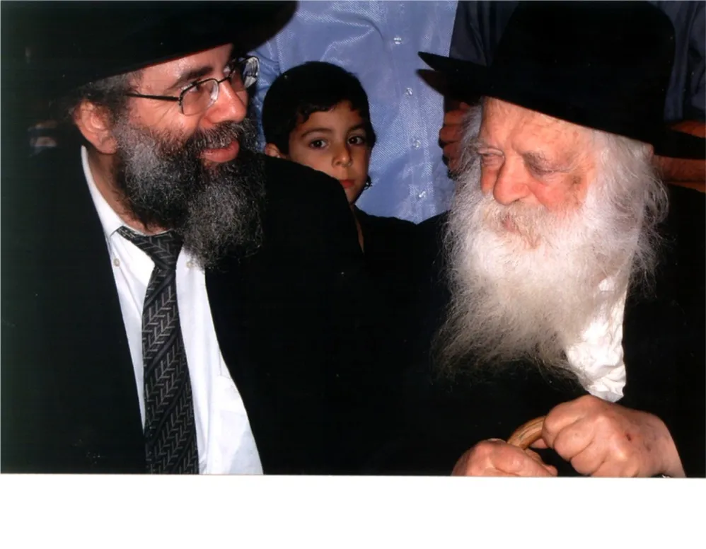 רגעים מהמוסדות 10
