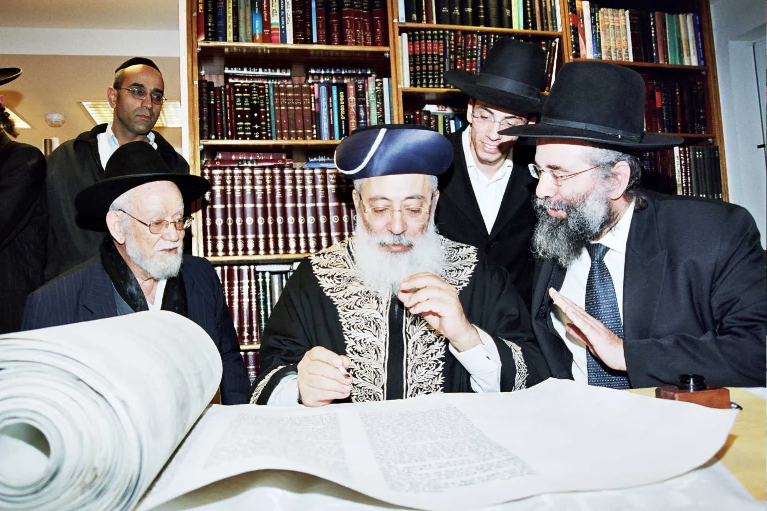 רגעים מהמוסדות 11