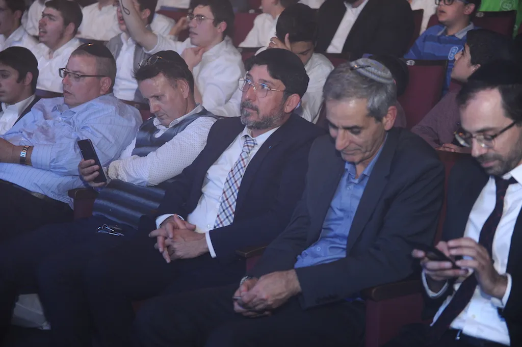 גלריית חגים 19