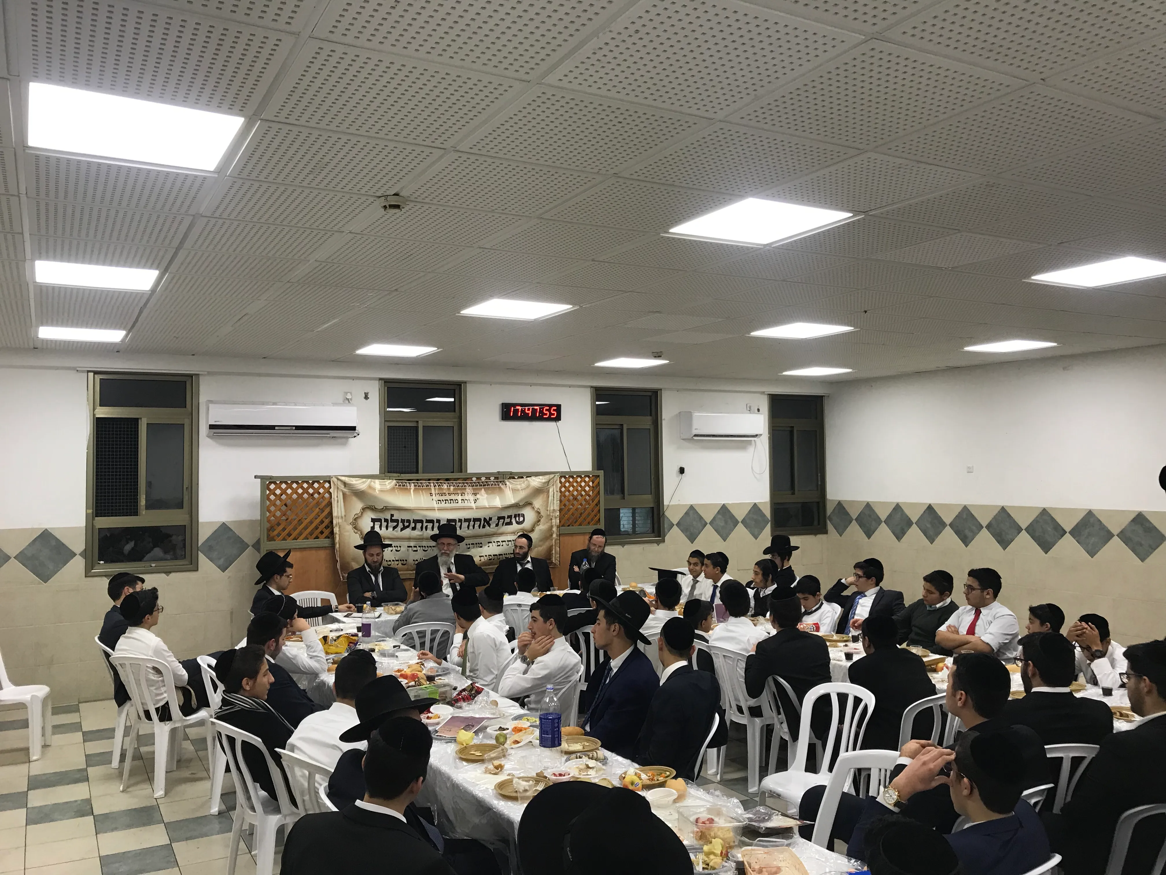 גלריית ישיבה לצעירים מצוינים עטרת מתתיהו 5